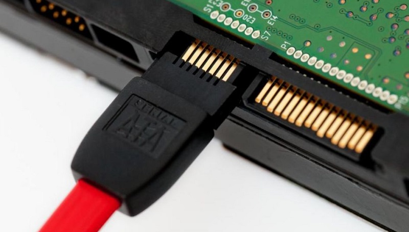 SATA 6 Gb/s cable for desktop SSD installs | CT6GBS3CABLE 